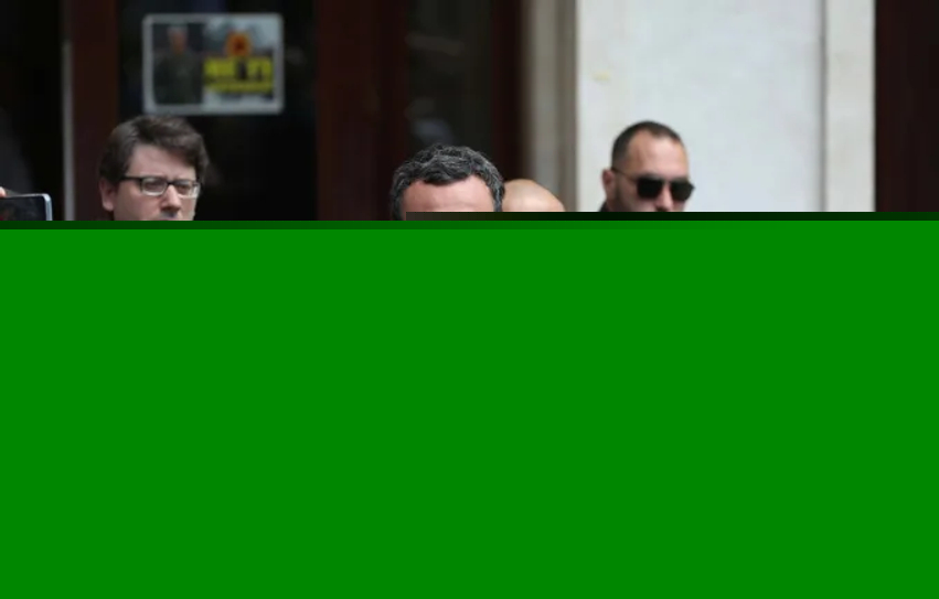 Kurti fton Gjinin, Hamzën dhe Abdixhikun në takim para seancës së 6 gushtit