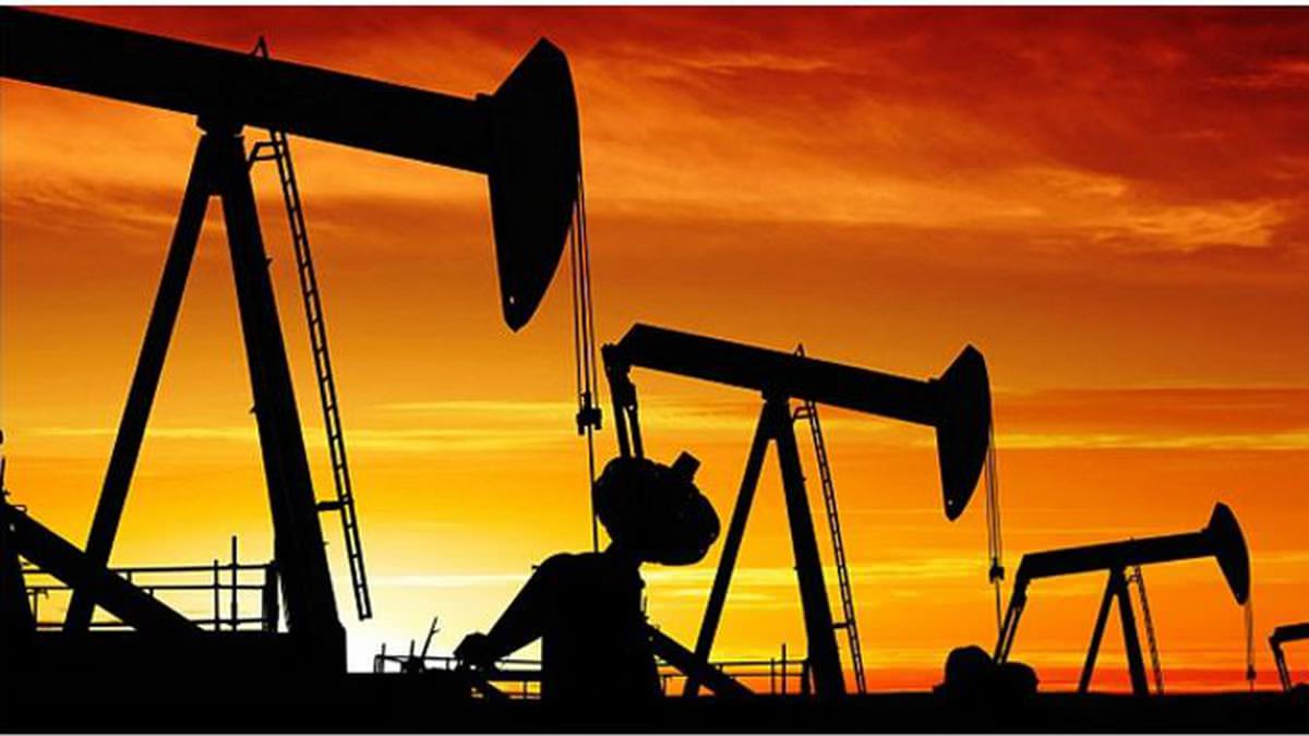 Harga Minyak Hari Ini Meroket, Sekarang Tembus Level Segini