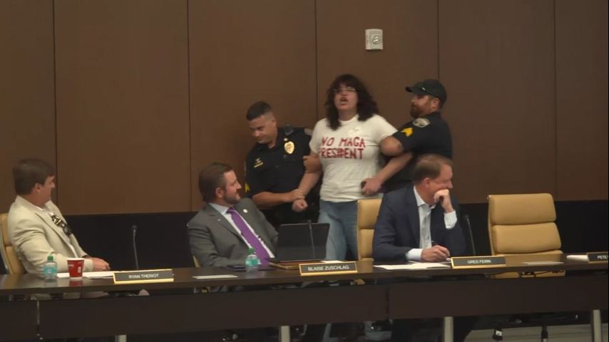 Seven LSU students arrested, one booked into jail after presidential search committee meeting