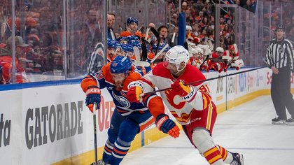 Edmonton Oilers kick off rookie camp game at home in classic Battle of Alberta