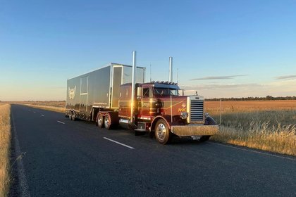 Comment on The story behind unique Peterbilt that took 15 years to rebuild by Kelos Kollios