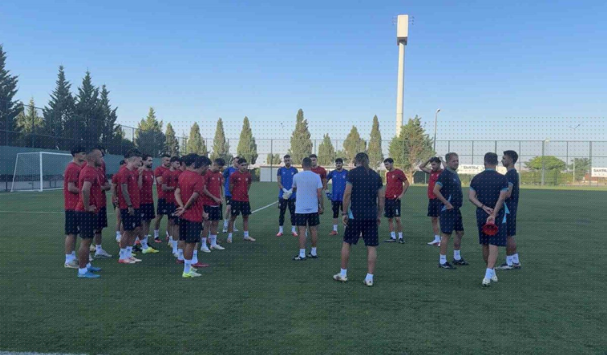 Elazığspor üçüncü etap kampına Afyon'da başladı