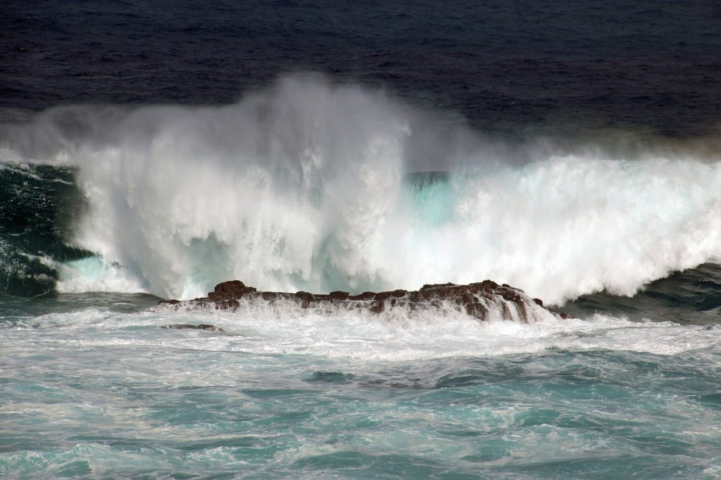 High surf advisory issued for western shores of Big Island as two swells build down island chain