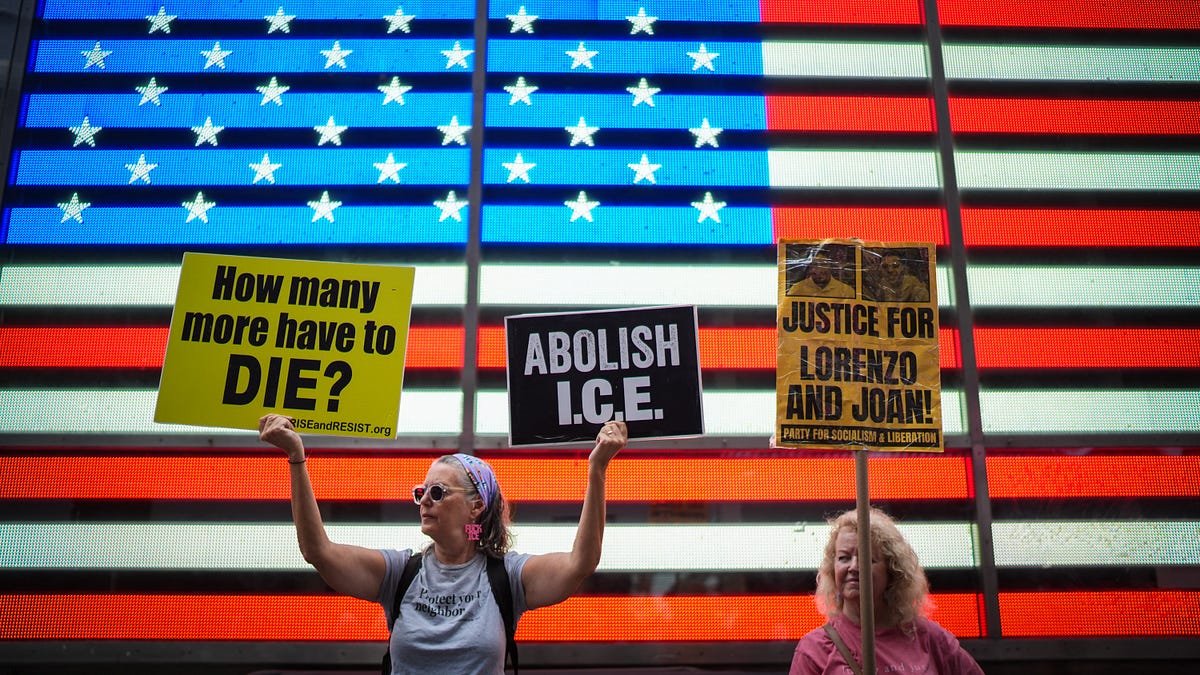 Trump Gave Democrats an Opening on Immigration. They’re Afraid to Take It.