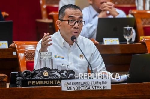 Mendiktisaintek Ingatkan Mahasiswa Baru: Ambil Ilmu Sebanyak-banyaknya, Lulus 4 Tahun