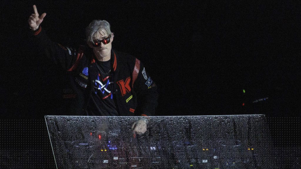French DJ Kavinsky d!es @ 50