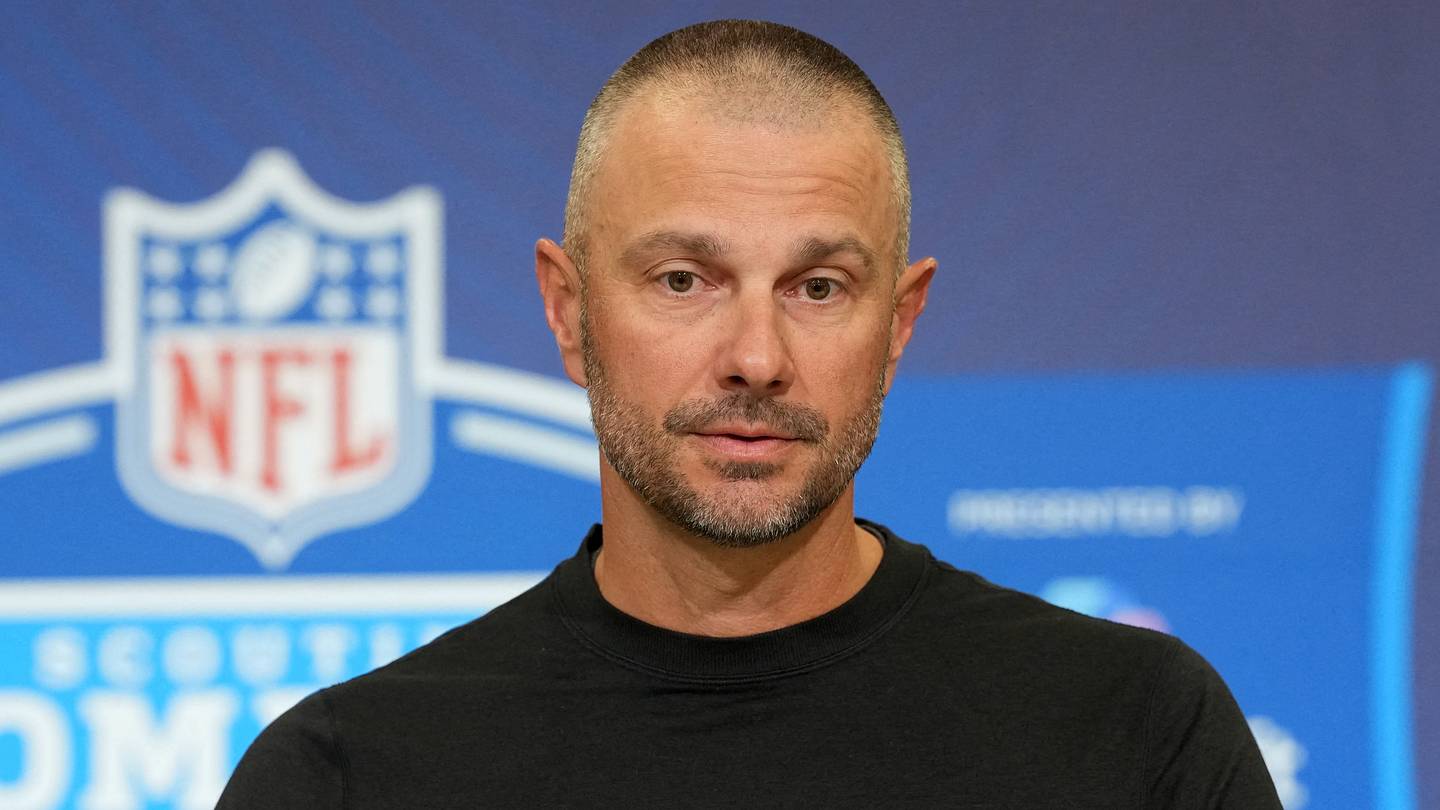 Raiders swap tight ends and waive intriguing UDFA after first week of camp