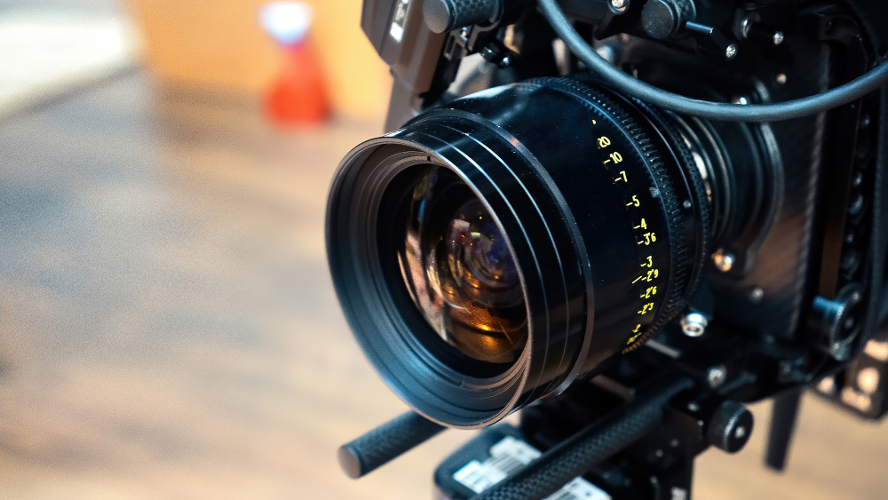 Arabic TV and the Art of Storytelling: Why the Diaspora Still Chooses It Over Western Media