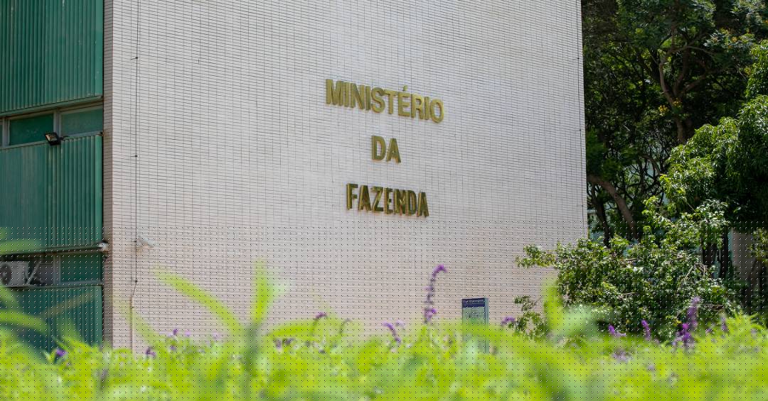 Governo antecipa em silêncio verba represada para áreas de apelo eleitoral