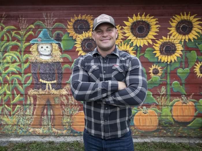 Salo, saunas and community gatherings: Ukrainians rebuilding in B.C. find belonging on a Langley farm