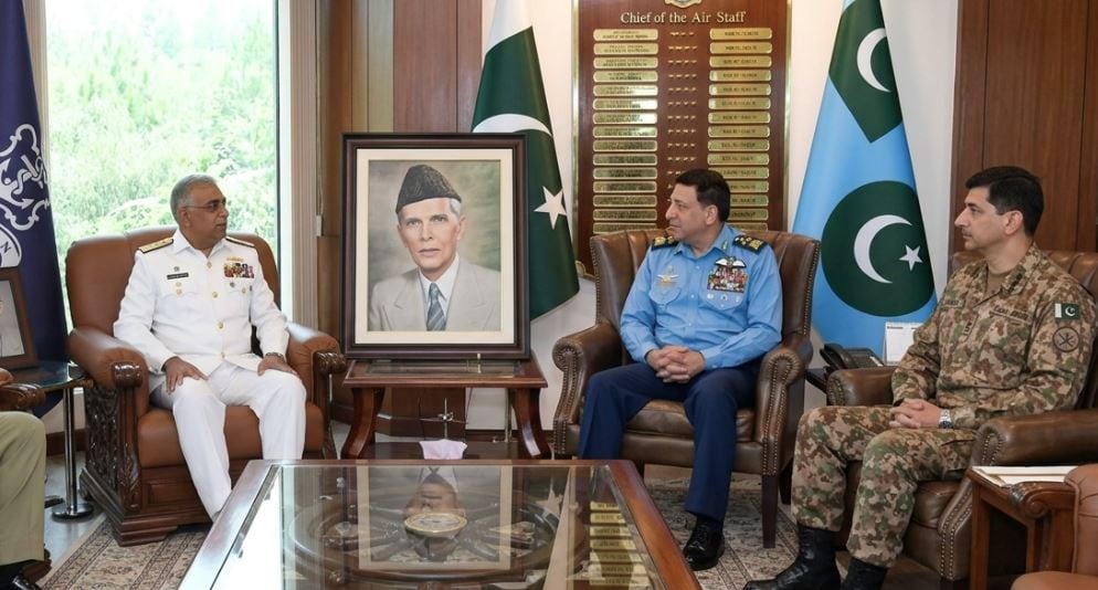 CNSC Chief Gen Aamer Raza engages Pak Navy, Air Chiefs after taking charge