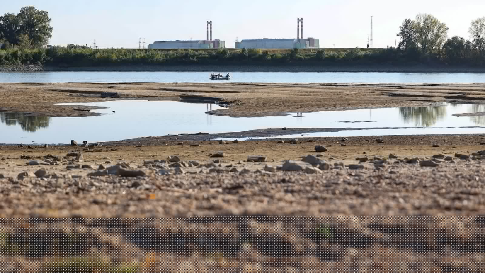 Hungary braces for a full shutdown of the Paks nuclear plant as the Danube River hits record lows