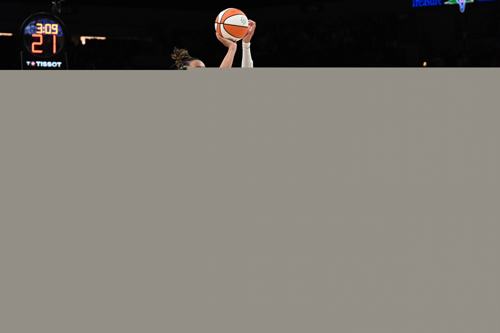 McBride’s record-breaking 10 treys carry Lynx past Dallas