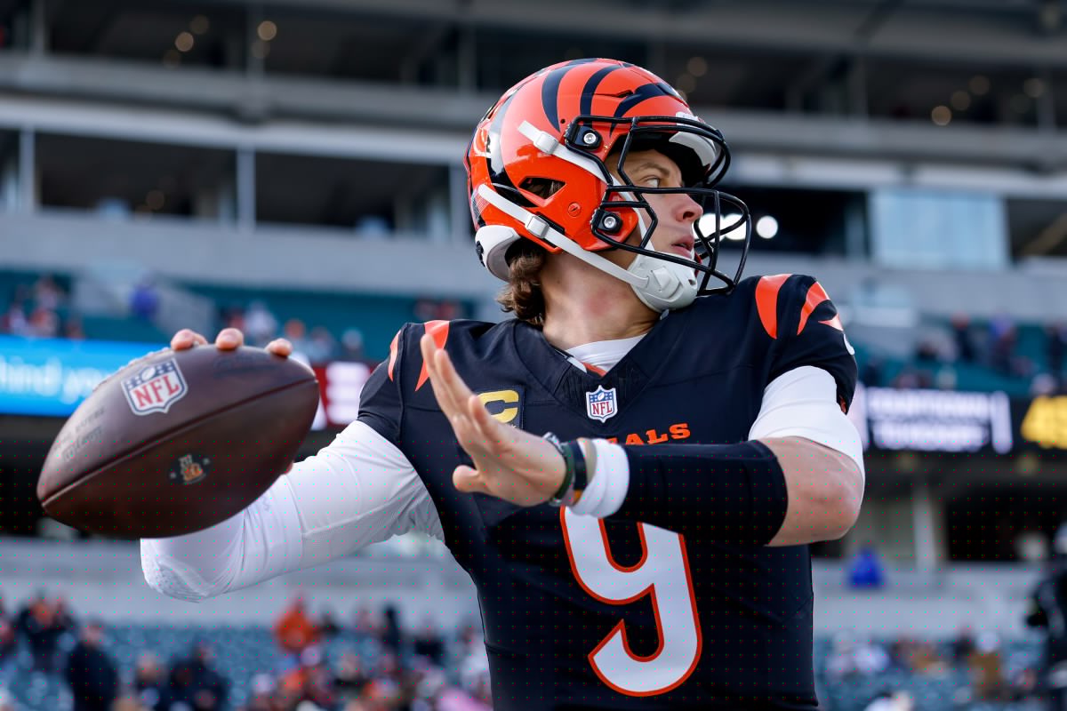 Bengals' Zac Taylor Names 2 Favorite Qualities of Joe Burrow