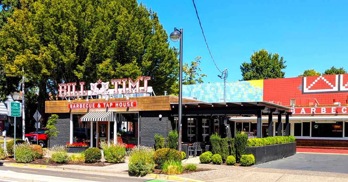 The Brisket Nachos At This BBQ Joint In Oregon Are So Good, They’re Practically A Local Legend