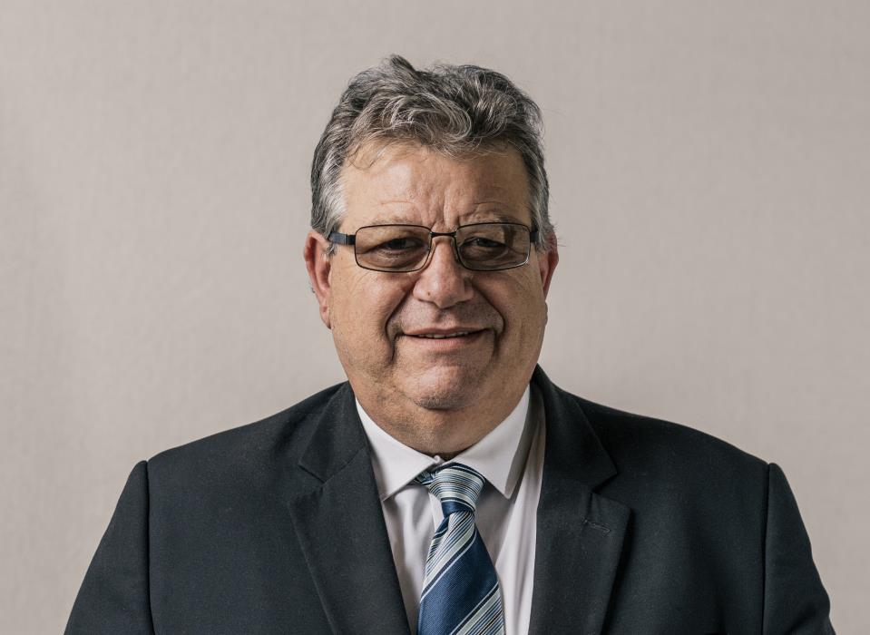 Permanent Secretary in the Ministry for Health and Active Ageing retires