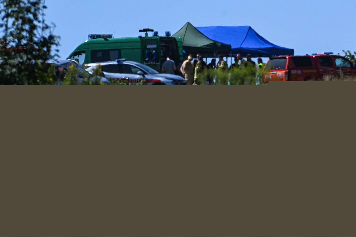 „O explozie uriașă”. Ce s-a întâmplat în satul polonez unde a căzut cel mai probabil „o rachetă rusească” / Imagini cu craterul