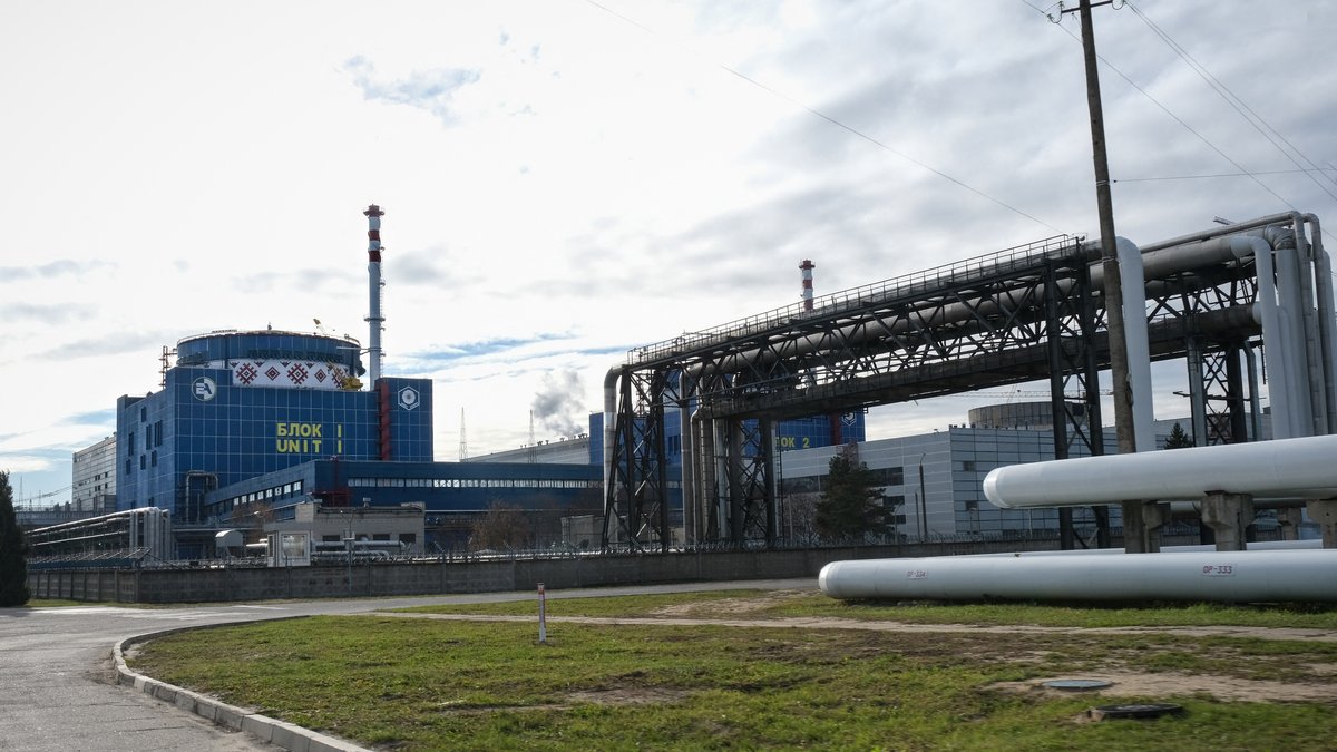 Guerre en Ukraine : "Quasiment aucune centrale thermique intacte"… Volodymyr Zelensky alerte sur les dégâts infligés aux infrastructures énergétiques à l'approche de l'hiver