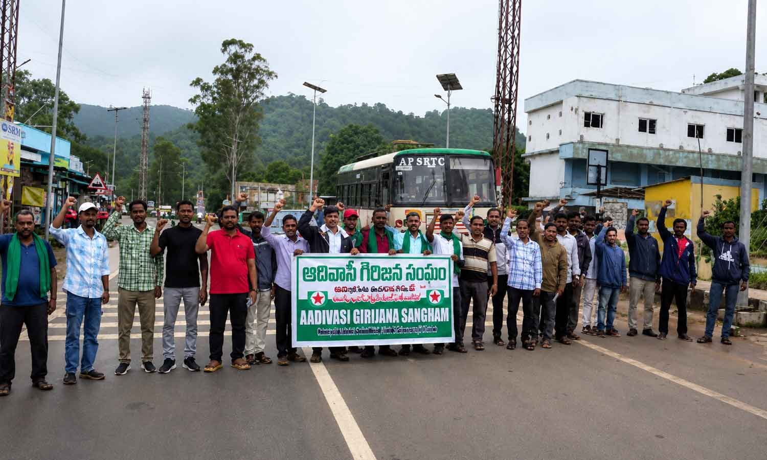 Adivasis bandh evokes partial response