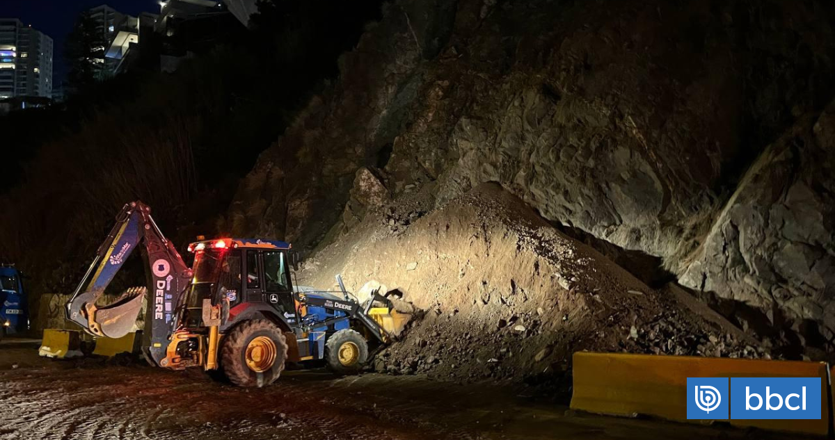 Cierran pistas de Avenida España hacia Viña por derrumbes: desvíos se extenderán hasta el domingo