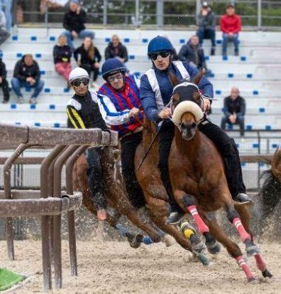 Si respira aria di Palio. Corse di addestramento segnate sul calendario