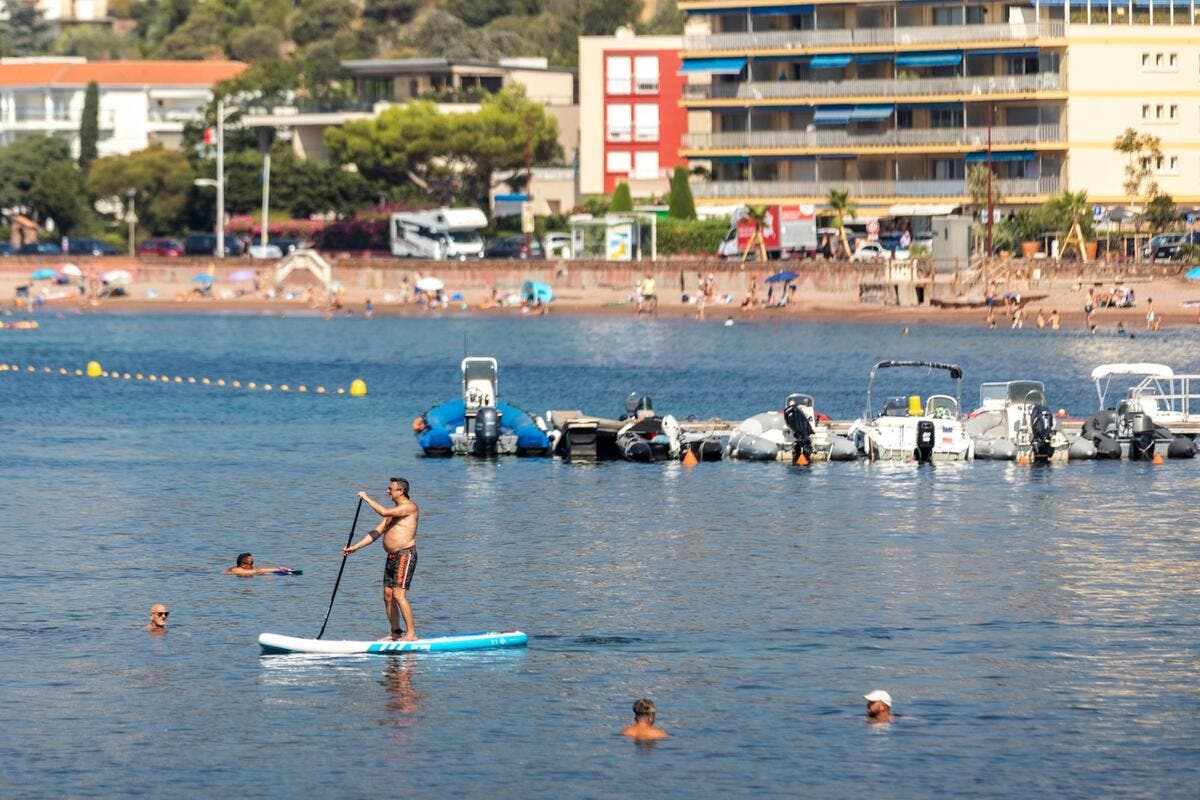 Envie de prendre le large ? Voici cinq activités nautiques à tester à Fréjus et Saint-Raphaël, pour pimenter les vacances