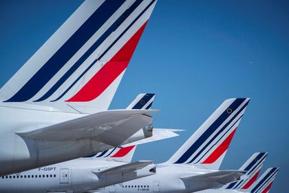 Transport aérien : le mirage des carburants verts se heurte à la réalité industrielle et aux coûts exorbitants