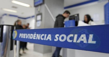 Presidente do INSS diz que não será possível cumprir promessa de Lula