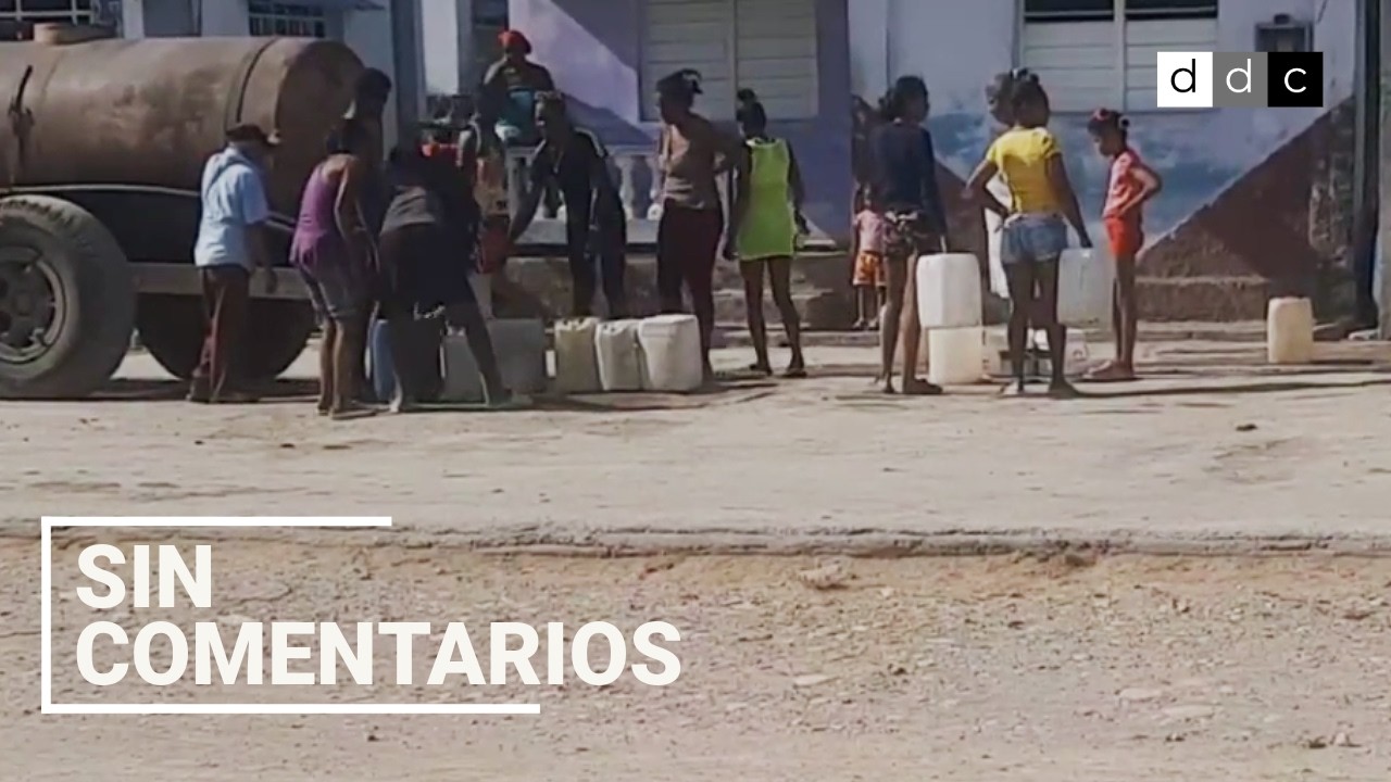 Sacando agua de donde se puede