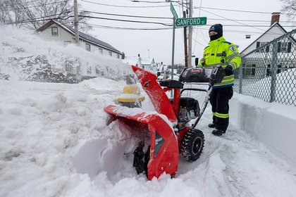 Say It Ain’t Snow: Potential Weekend Storm Has Homeowners Scrambling to Prepare