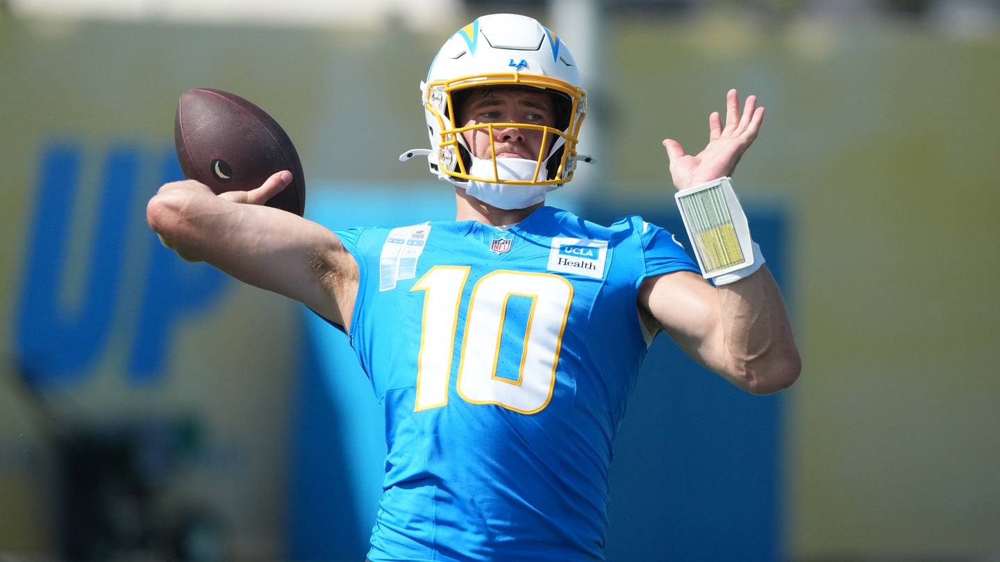Fantasy Football Do Not Draft List!: Justin Herbert And A Stud At Each Position Who You Should Avoid