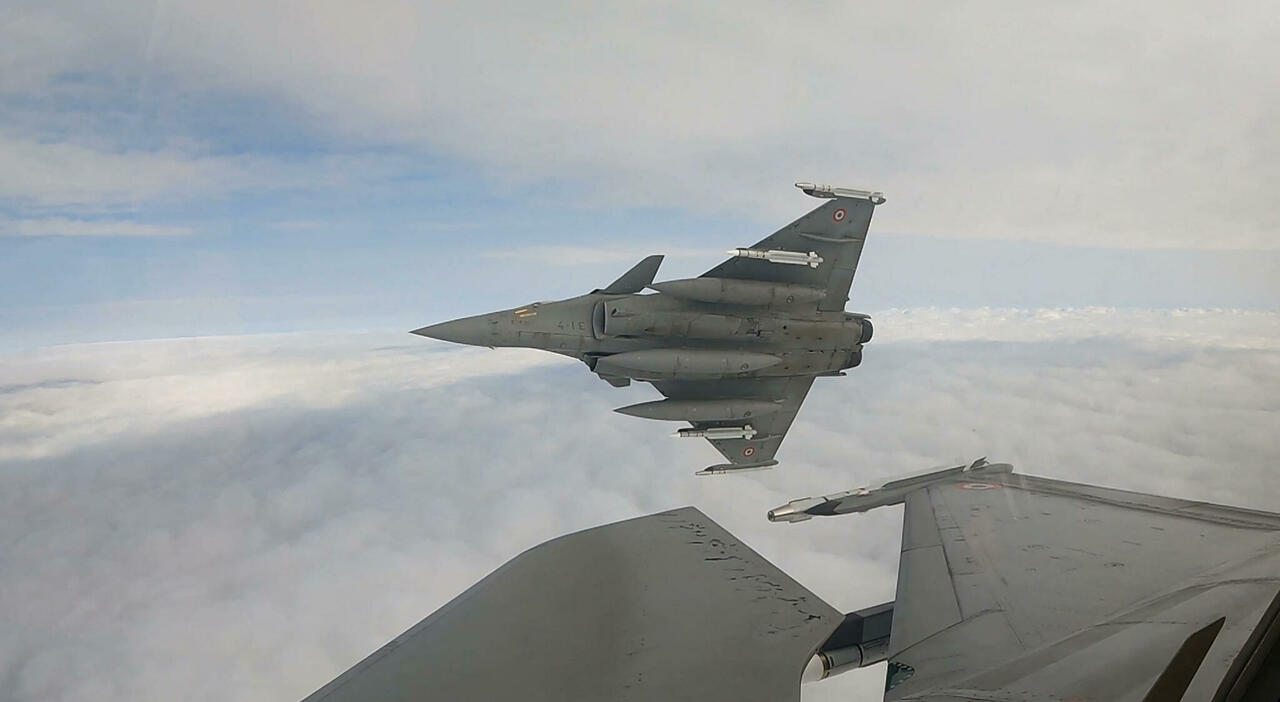 Droni sulla Danimarca: squadre anti-drone francesi, radar dalla Svezia e una "super-fregata", così la Nato vuole proteggere Copenaghen