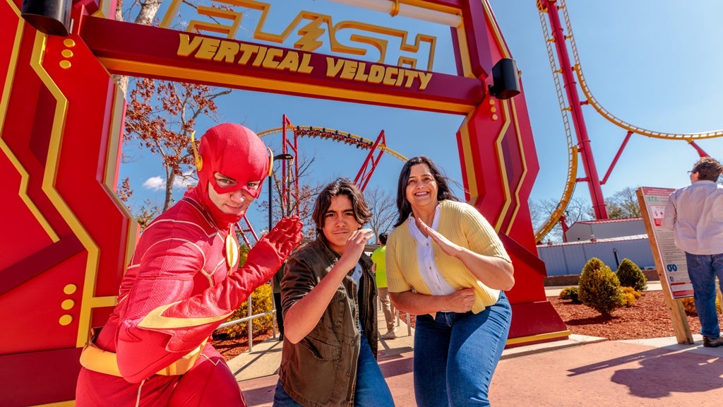 Six Flags Great Adventure Opens Fall Hiring for Fright Fest Season