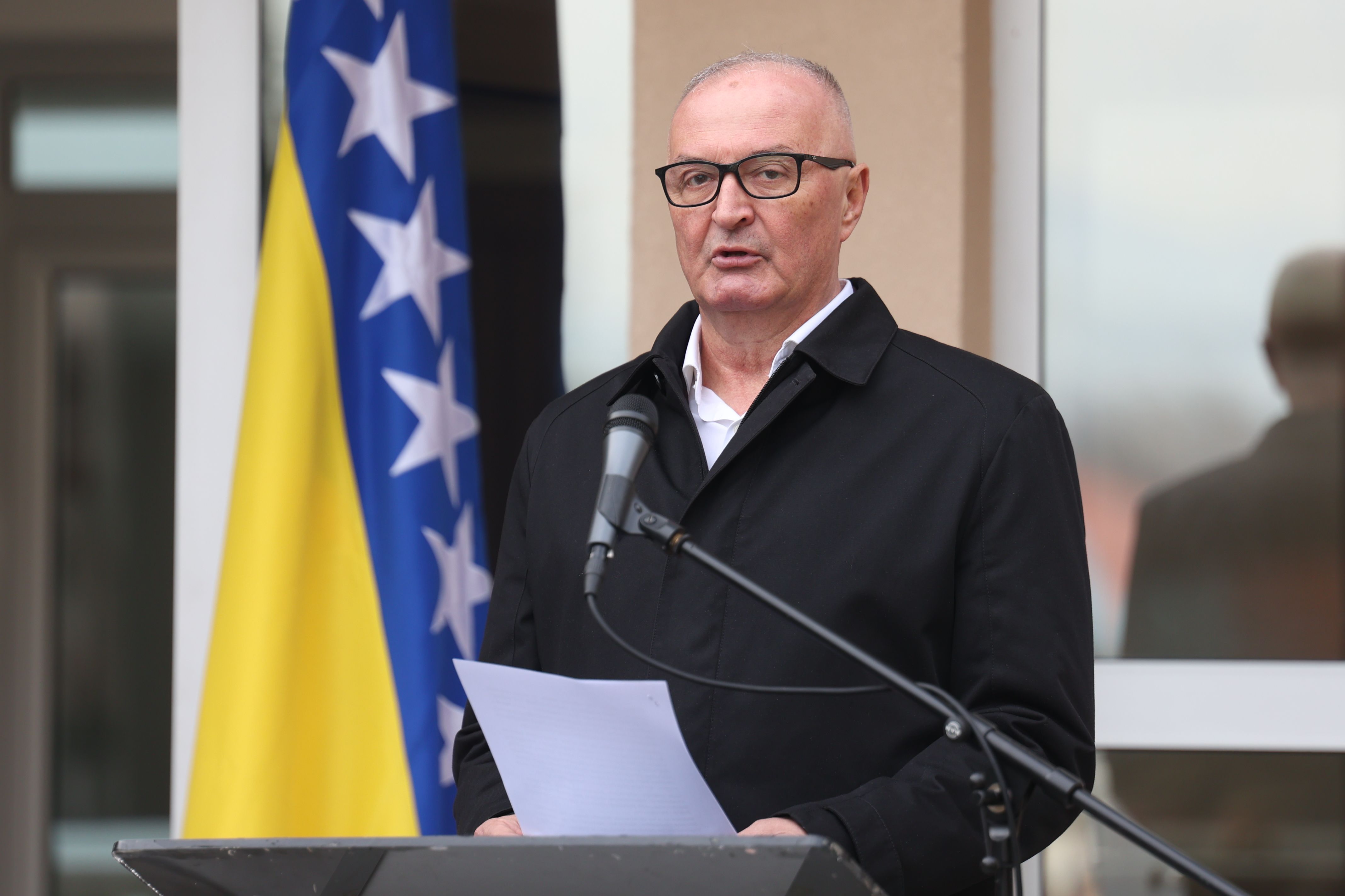 Helez: Vučić je naučio da je Drina ipak granica