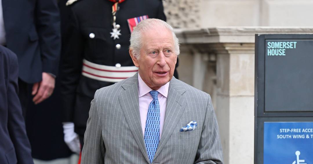 A razão para rádio britânica anunciar morte do Rei Charles por engano
