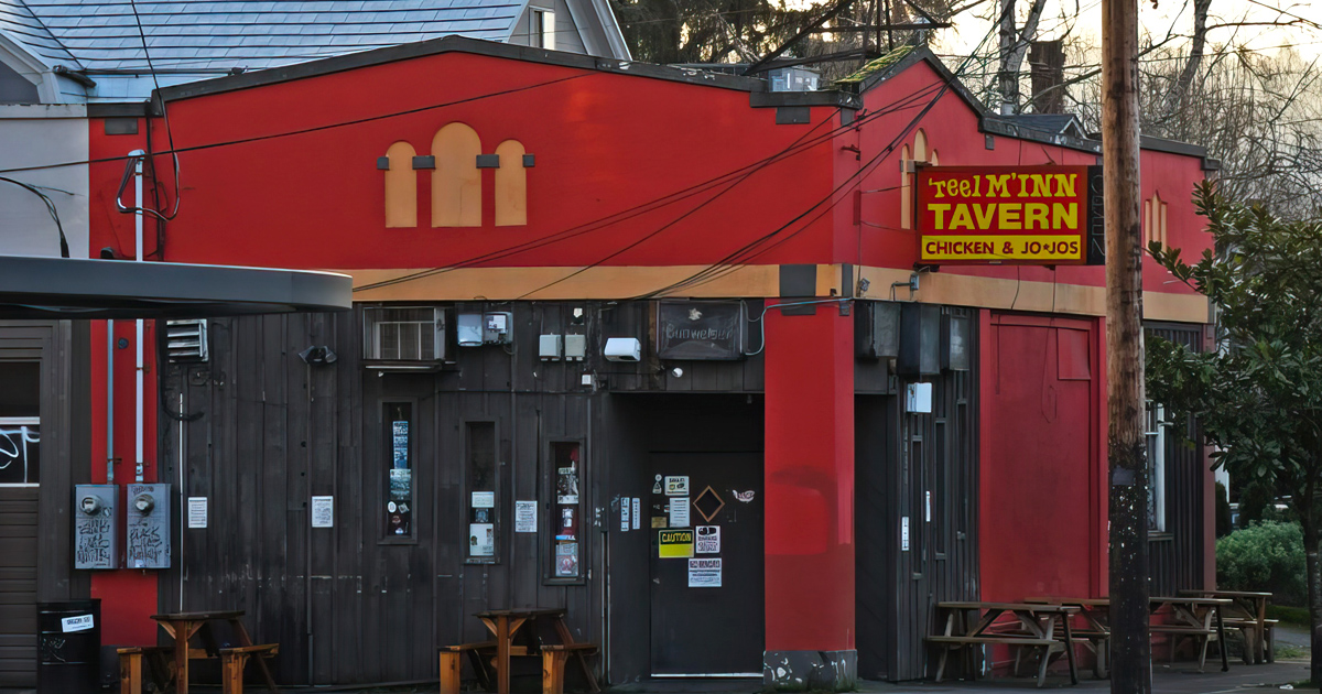 This Quirky Bar In Oregon Serves Up The Best Potato Wedges You’ll Ever Taste