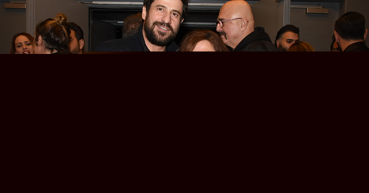 «Είσαι το ταίρι μου»: Αλέξης Γεωργούλης και Βίκυ Σταυροπούλου αναβίωσαν το φινάλε της σειράς 24 χρόνια μετά (video)