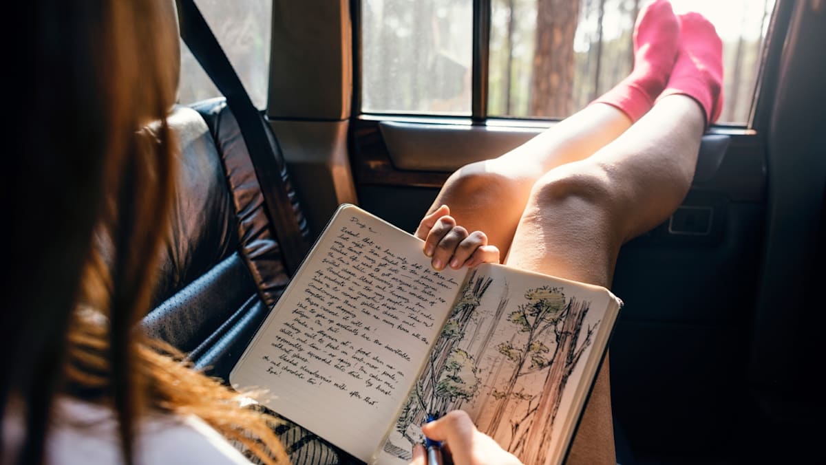 How to keep a travel journal