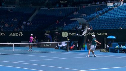Aussie apologises as umpire caught in firing line