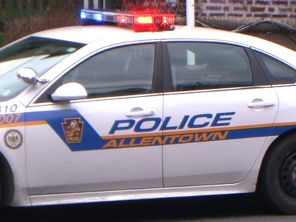 Salt truck gets wedged under I-78 overpass on Lehigh Street, cops say