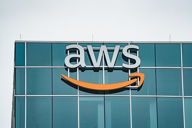 McDonald’s, Fortnite, and Robinhood hit by widespread AWS failure