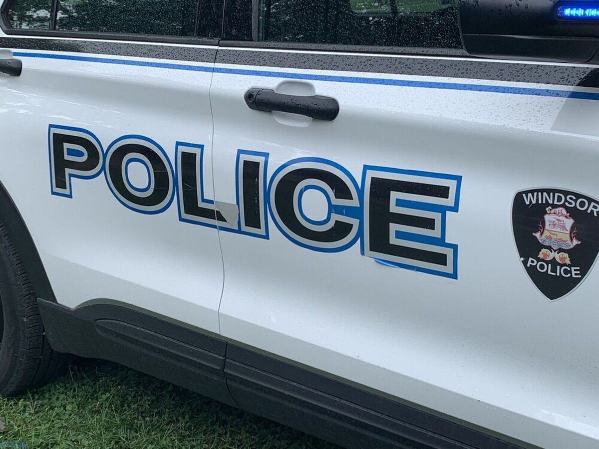 Motorcyclist dead after Saturday morning collision on Riverside Drive East