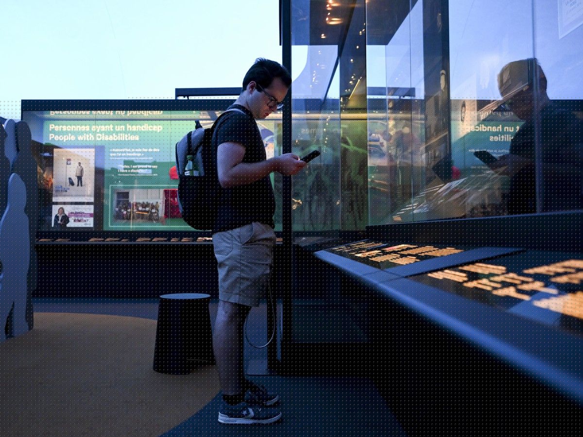 News of the day: Trying the Canadian Museum of History's new AI chatbot; Man hospitalized in Centretown stabbing; Travis Green surprised Tkachuk gone, believes Senators will improve