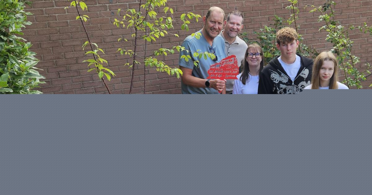Special memorial at town's railway station remembers long-serving signalman
