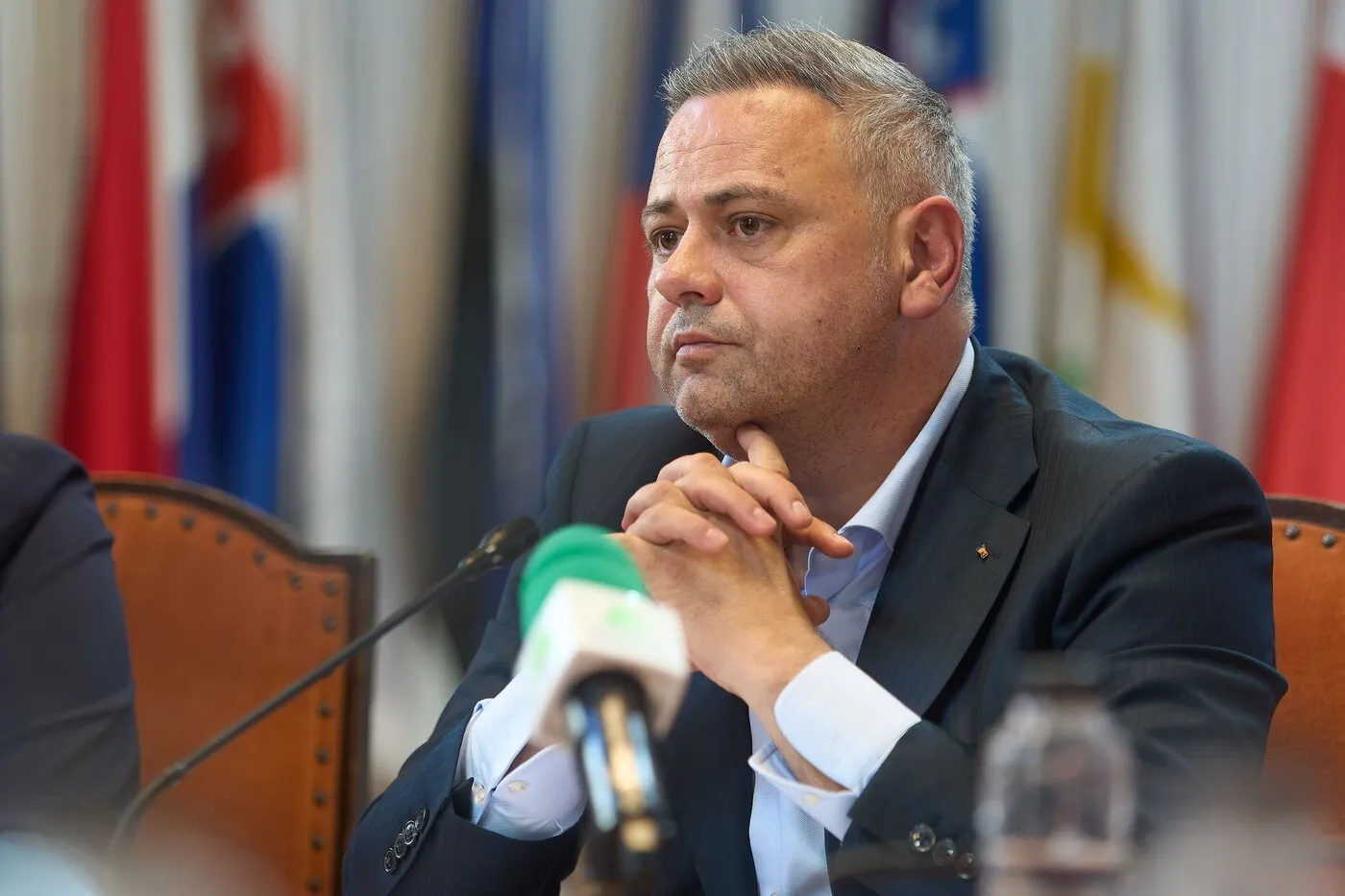 Ministrul Agriculturii, chemat în Parlament la Ora Guvernului