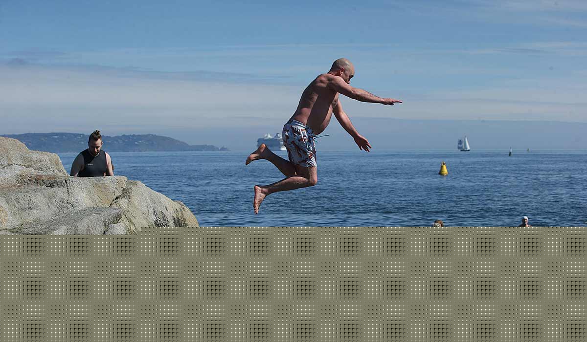 Don’t put the shorts away yet! Temperatures to soar to 20s in parts of the country
