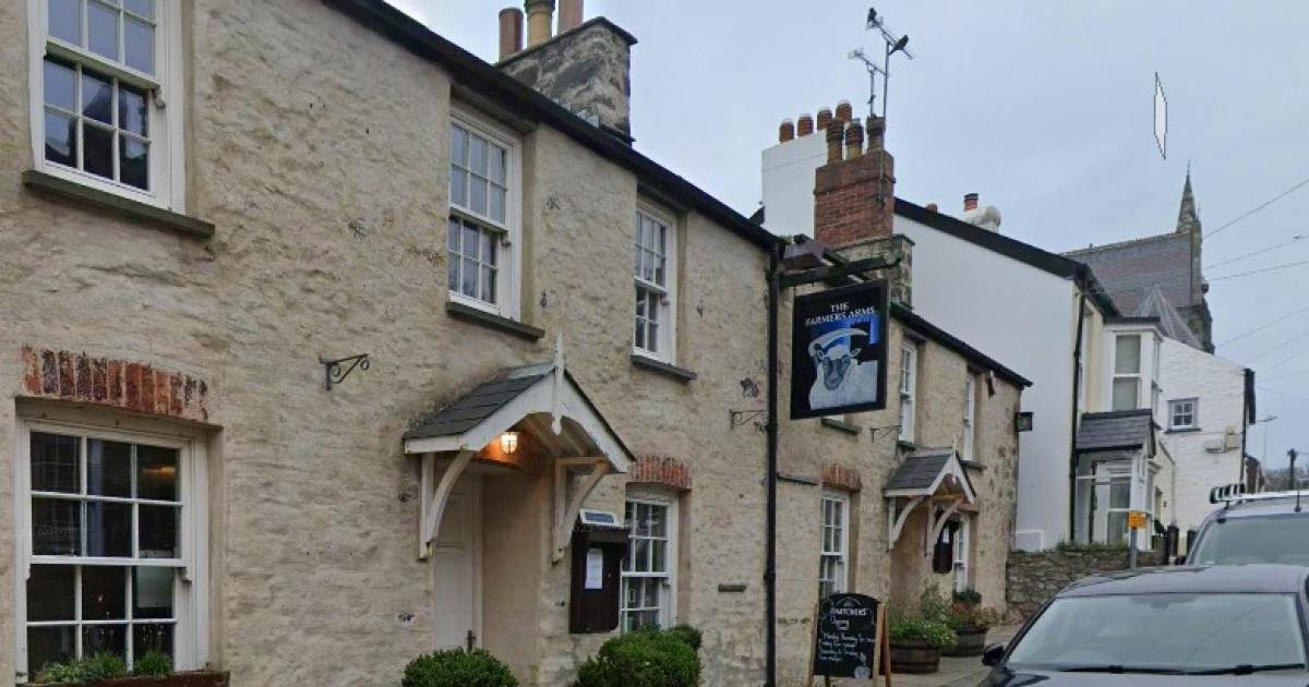 The beautiful Pembrokeshire pub with views of the county's only cathedral