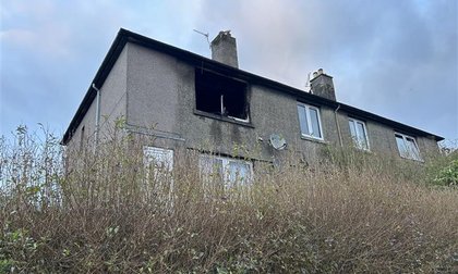 Firefighters battle Dunfermline flat blaze for more than four hours overnight