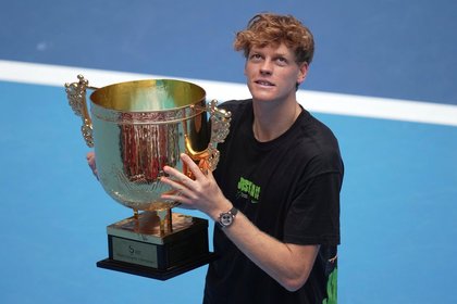 Jannik Sinner returns to winning ways with new title