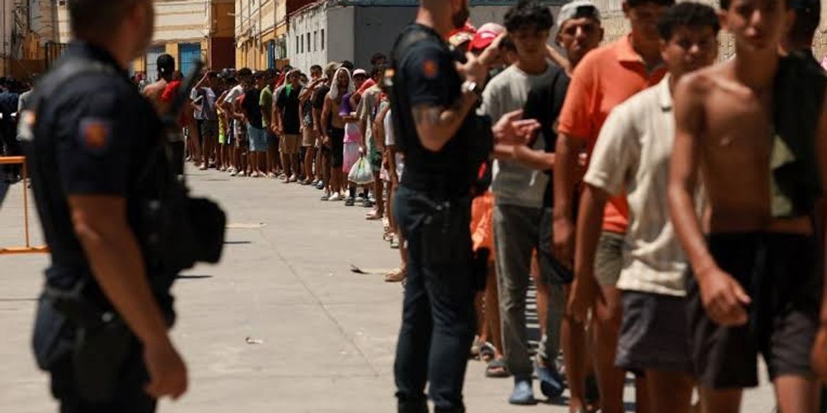 Spanja vendos kontrolle të reja kufitare me Italinë mes tensioneve për emigracionin